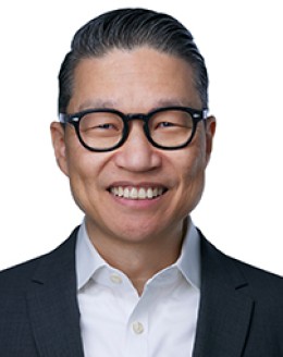 Peter Hahn headshot